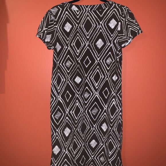 Jones New York Sport Shift Dress Womens Small Brown Geometric AOP - Picture 2 of 4
